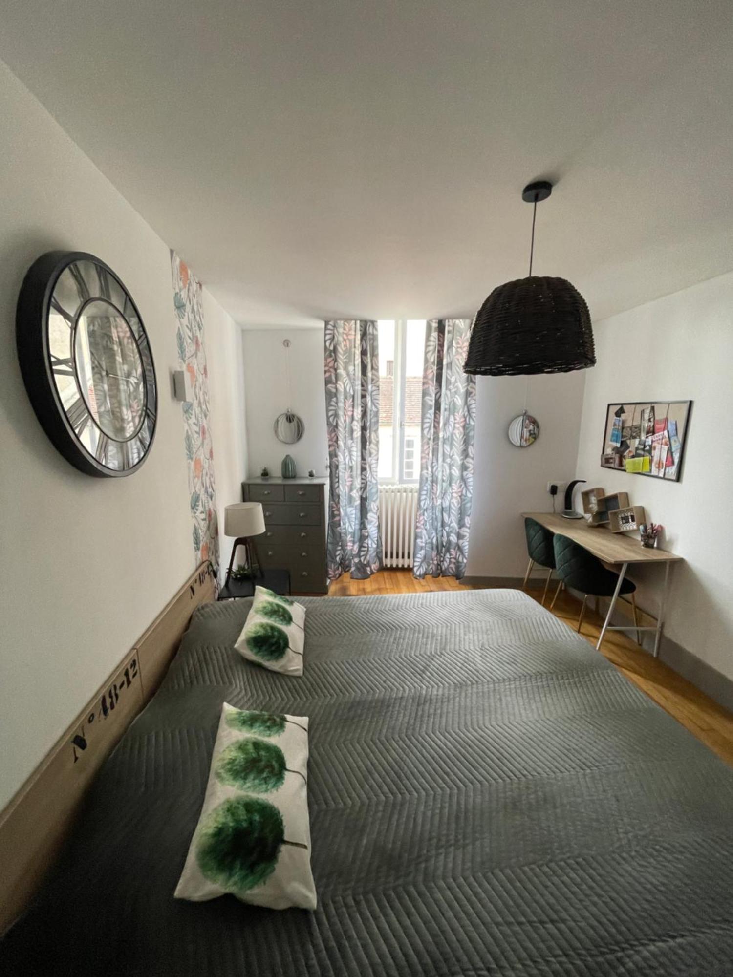 Appartement Moderne Centre Ville, 5 Personnes, 65 M2 Semur-en-Auxois Exteriér fotografie