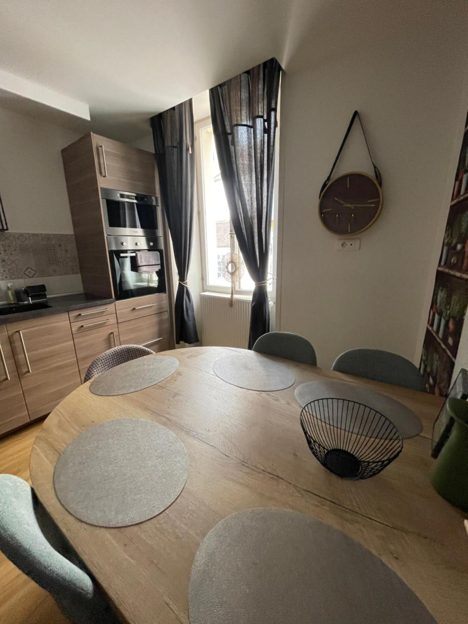 Appartement Moderne Centre Ville, 5 Personnes, 65 M2 Semur-en-Auxois Exteriér fotografie