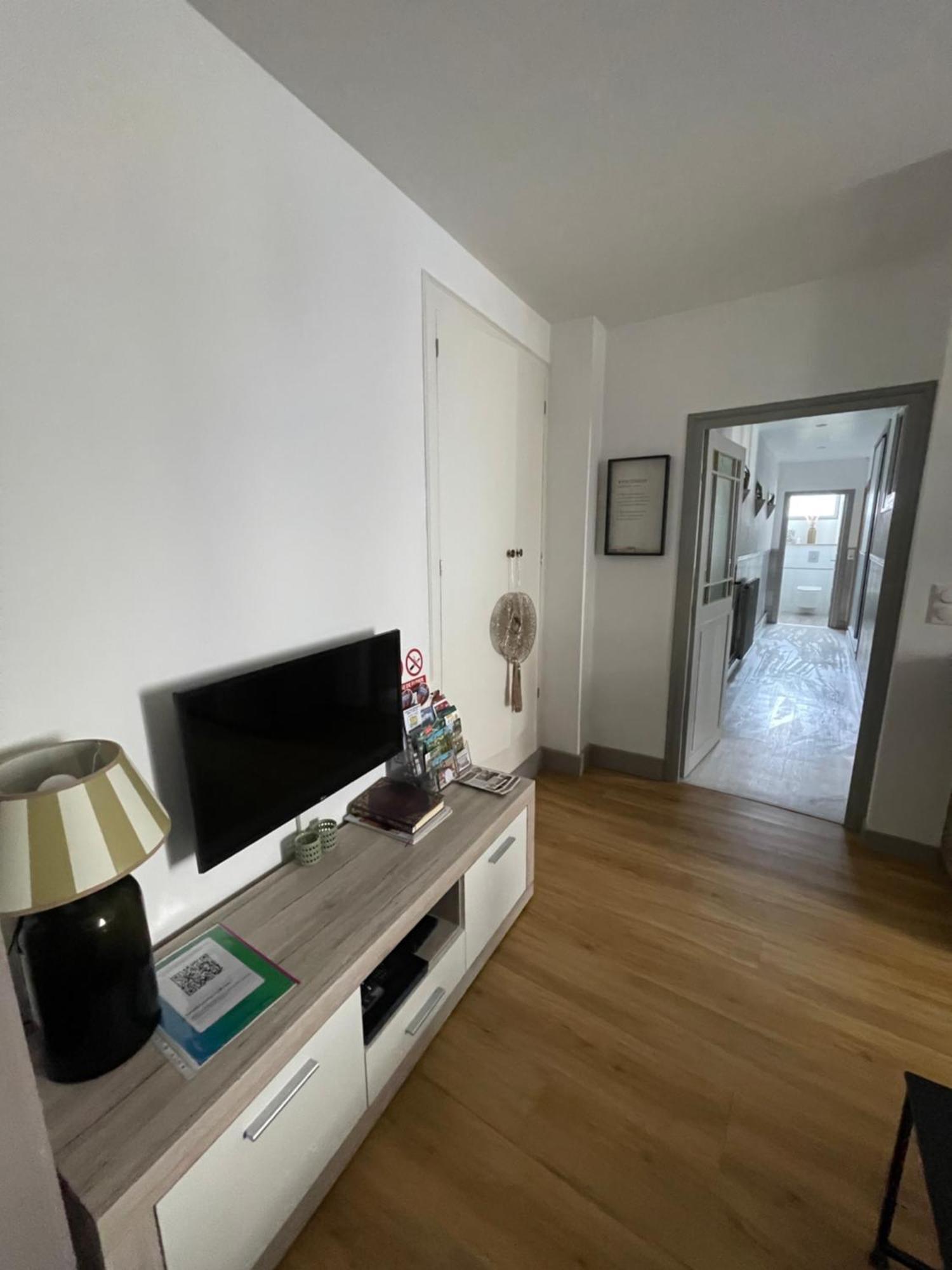 Appartement Moderne Centre Ville, 5 Personnes, 65 M2 Semur-en-Auxois Exteriér fotografie